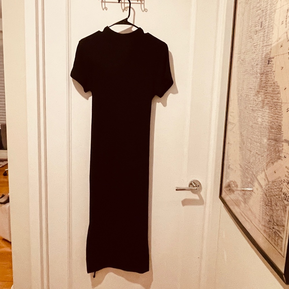 Top shop ribbed, mock neck, black maxi dress with leg slit and tie waist (US4)